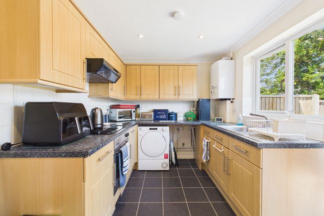 74 Edmonton Road, Worthing photo 2