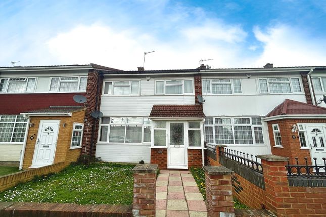 Thumbnail Terraced house to rent in Humber Way, Langley