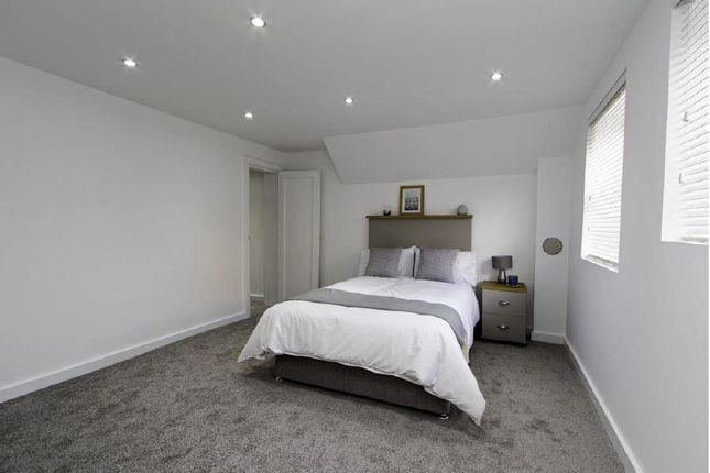 Room to rent in Kirkstall Avenue, Kirkstall, Leeds