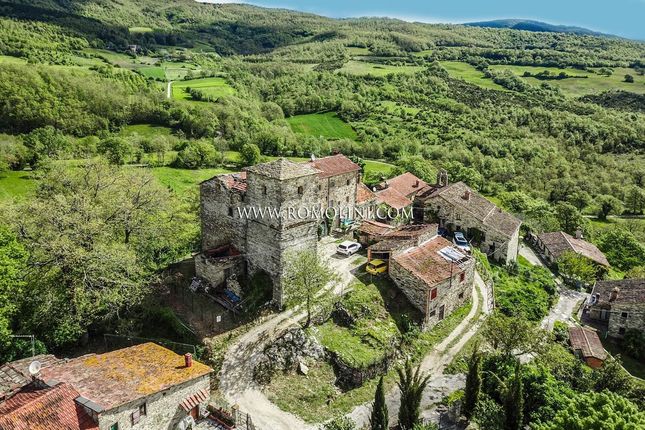 Thumbnail Property for sale in Pieve Santo Stefano, Tuscany, Italy