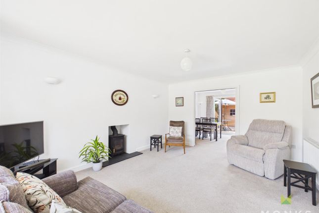 15, Limes Paddock, Shrewsbury photo 2