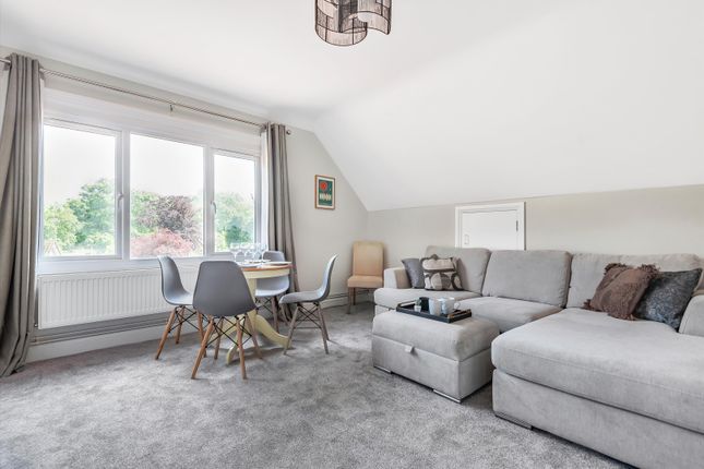 Flat to rent in The Avenue, Ascot, Berkshire