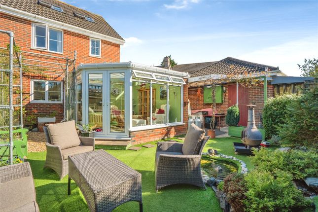 51, Ashling Gardens, Waterlooville photo 3