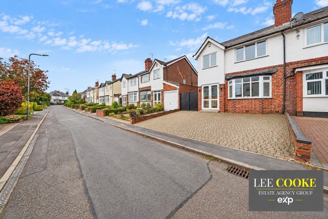 10, Cedar Grove, Wolverhampton photo 4