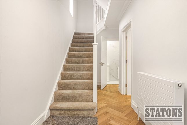 1, Coombe Corner, London photo 4