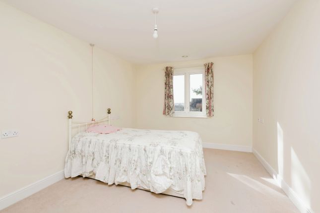 Flat for sale in Welford Road, Northampton