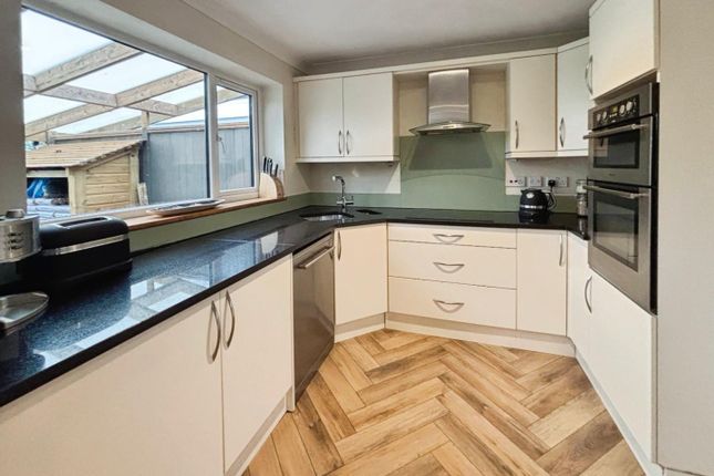 5, Craythorns Crescent, Thirsk photo 4