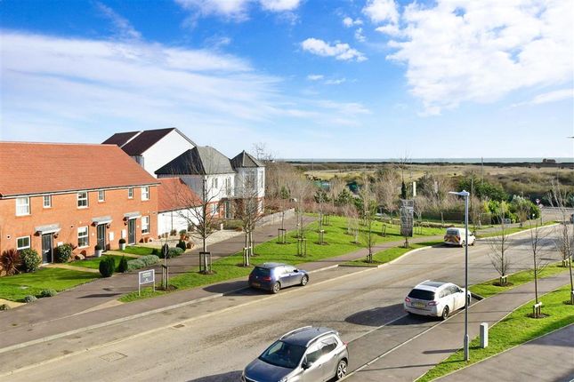 Thumbnail Town house for sale in Woodpecker Way, Hythe, Kent