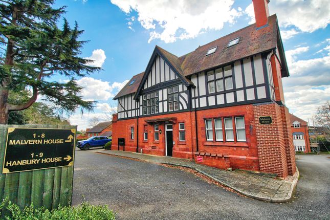 Thumbnail Flat for sale in Oaklands Court, Battenhall Road, Worcester