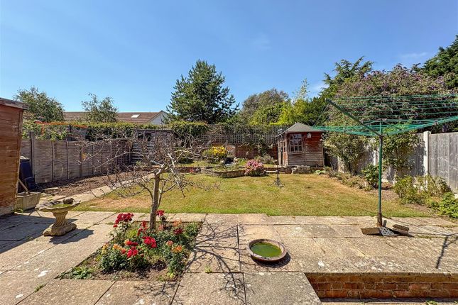 64, St. Marys Close, Littlehampton photo 3