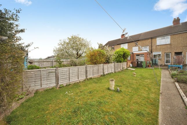 55, Blundell Road, Luton photo 2