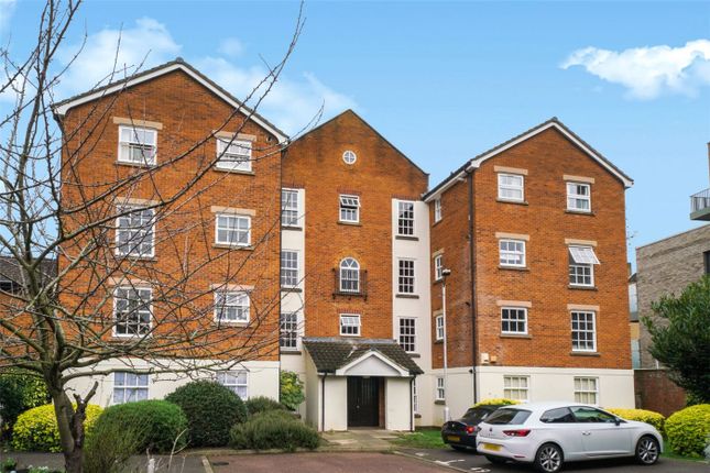 60, Moriatry Close, London photo 4