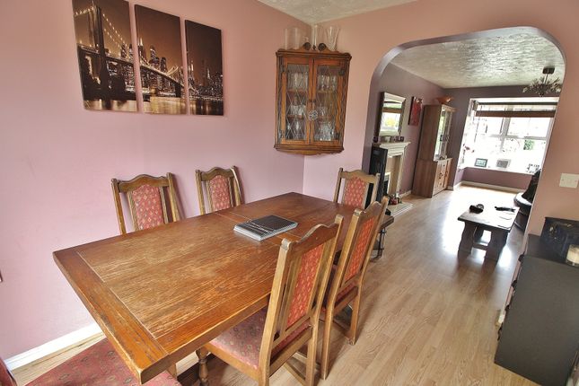 39, Wagtail Road, Waterlooville photo 3