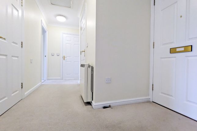 Apartment 46, Aragon Court, Hadleigh photo 4