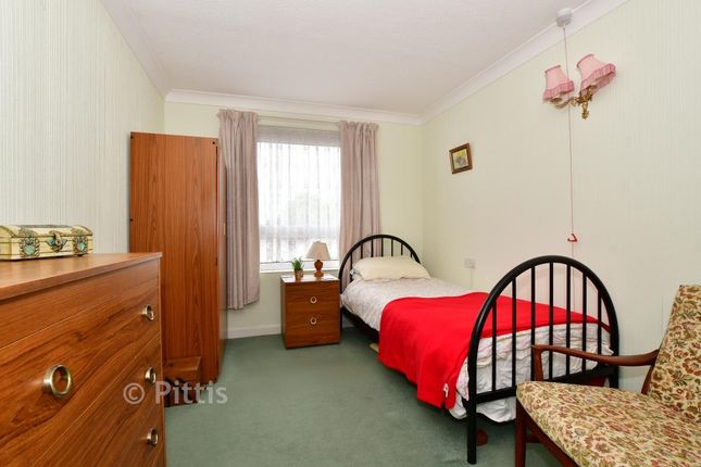 Cliff Court, Currie Road, Sandown photo 3