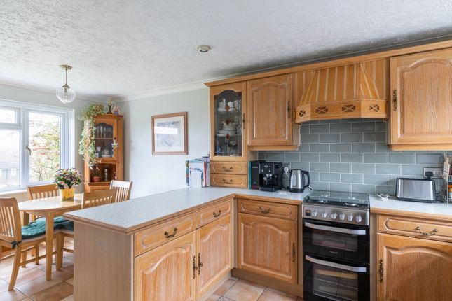 12, Dove Road, Tonbridge photo 4