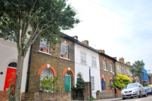 Thumbnail Terraced house to rent in Mitford Road, Archway
