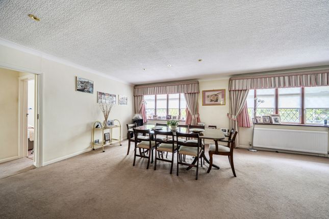 195, Stanmore Hill, Stanmore photo 3