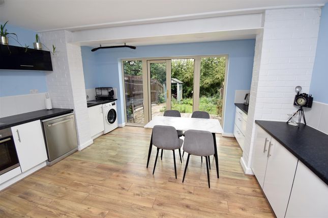 18, Thwaite Close, Corby photo 4