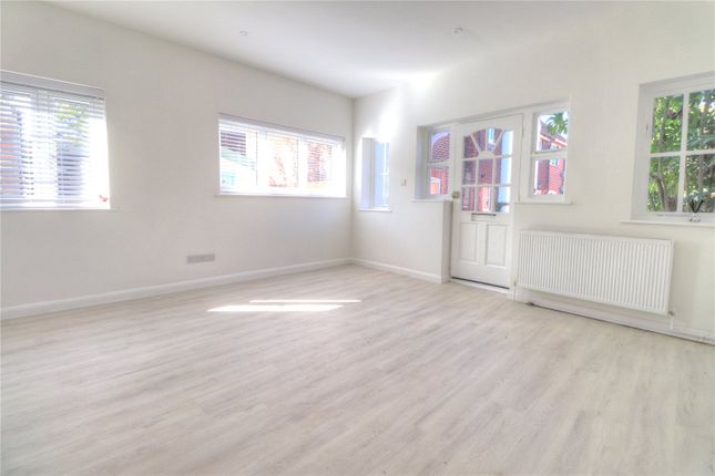 Collingridge House,, Angel Court, Godalming photo 3