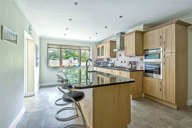 Thumbnail Detached house to rent in Lime Avenue, Camberley