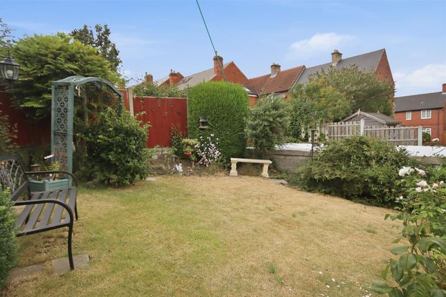 268 Sheffield Road, Chesterfield photo 3