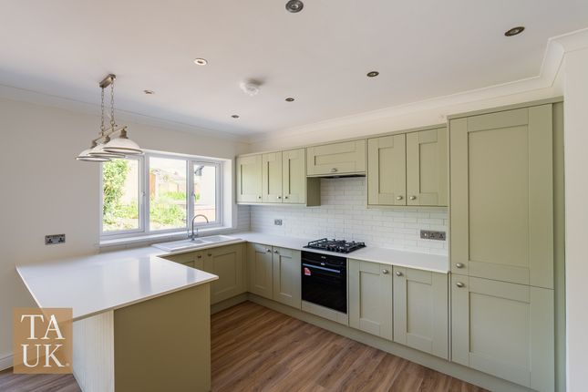 28a, Raby Park Road, Neston photo 4