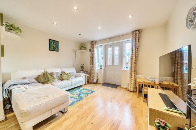 Terraced house for sale in The Orchards, Cambridge, Cambridgeshire