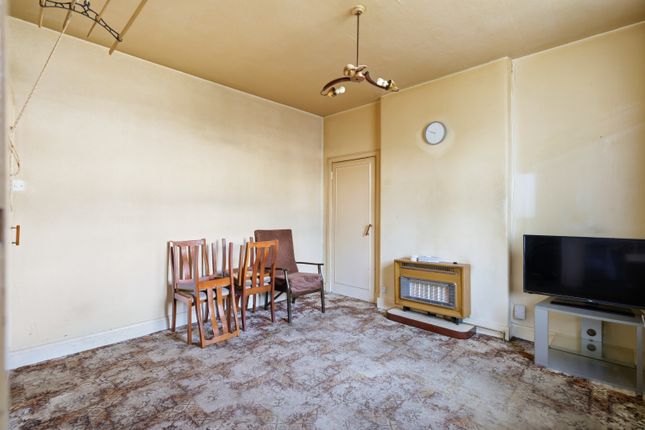 4, Hilton Gardens, Netherton photo 5