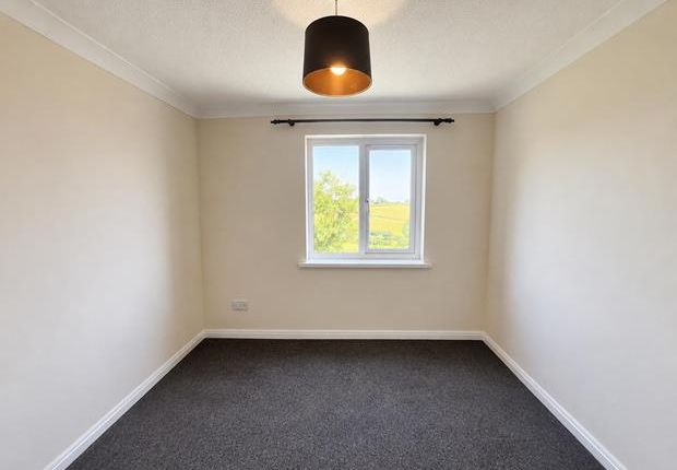 10 Prouts Court, Launceston, Cornwall photo 3