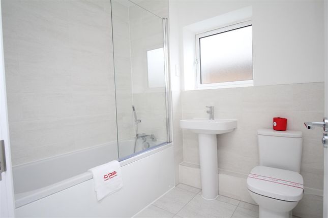 48, Whyman Close, Deal photo 4