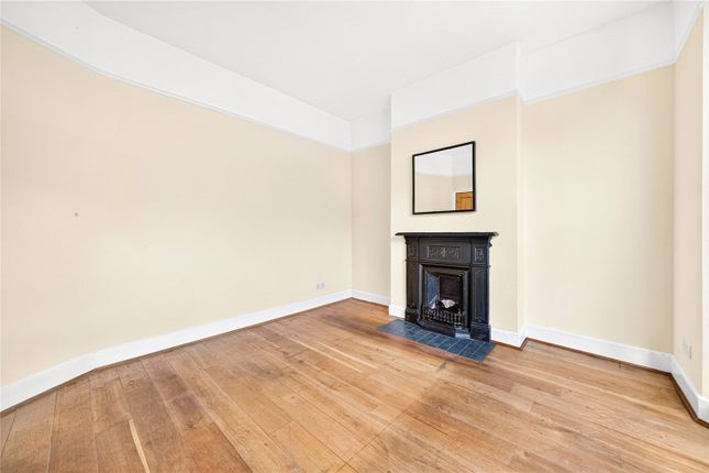 280, Dersingham Avenue, London photo 3