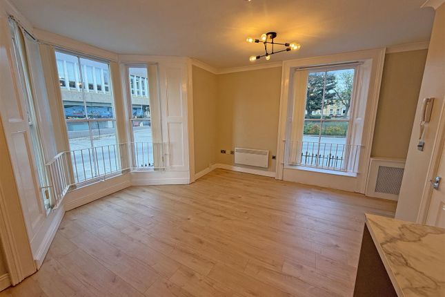 Church House, Flat B 31, Northumberland Square, North Shields photo 2