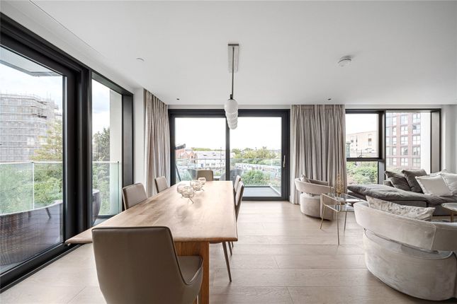 A11 Lighterman Towers, 1, Harbour Avenue, London photo 4