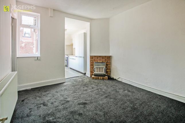 Terraced house to rent in Hereford Road, Bolton