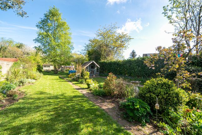 6, Loseley Lane, Liphook photo 2