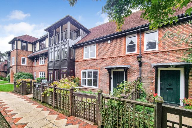 13, Mytchett Heath, Camberley photo 2