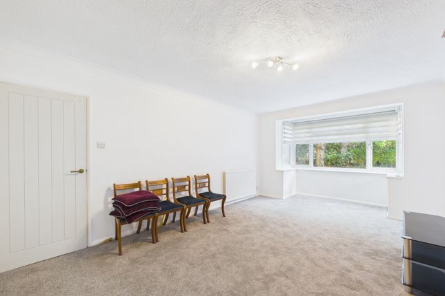 44, The Priory, Patcham, Brighton photo 4