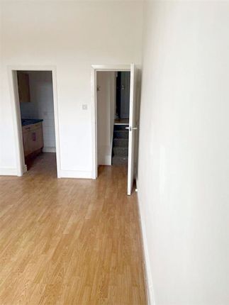 -18 Princes Road, Liverpool photo 3
