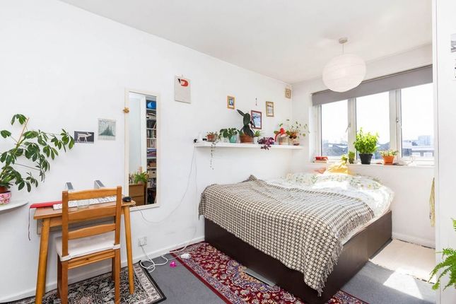 Flat to rent in Mitchison Road, London