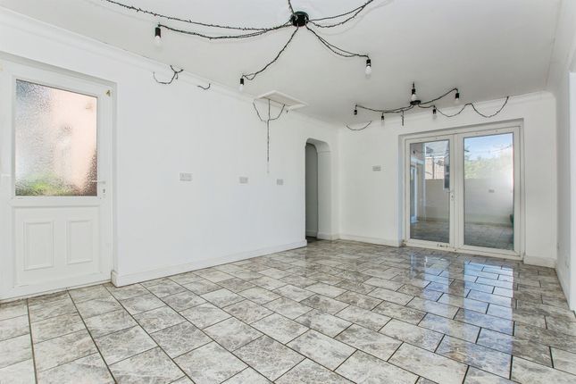 Isle House, 216, High Road, Wisbech photo 3