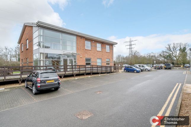 Thumbnail Office to let in 4 Winnersh Fields, Gazelle Close, Winnersh, Wokingham
