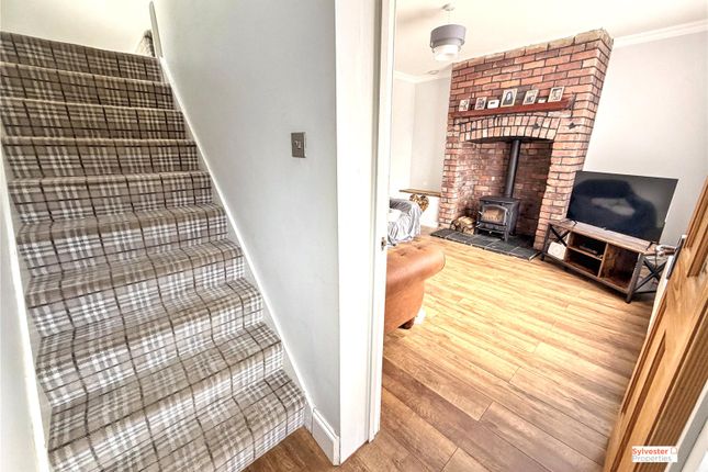 32, Woodside Grove, Tantobie photo 3