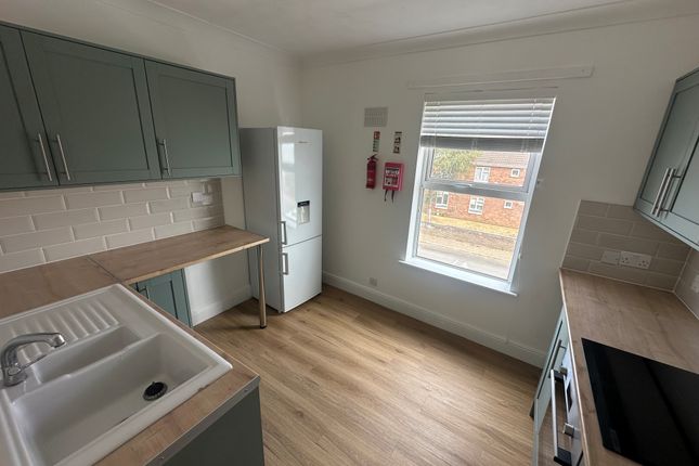 Flat 12, 76-77, Avondale Road, GREAT YARMOUTH photo 2