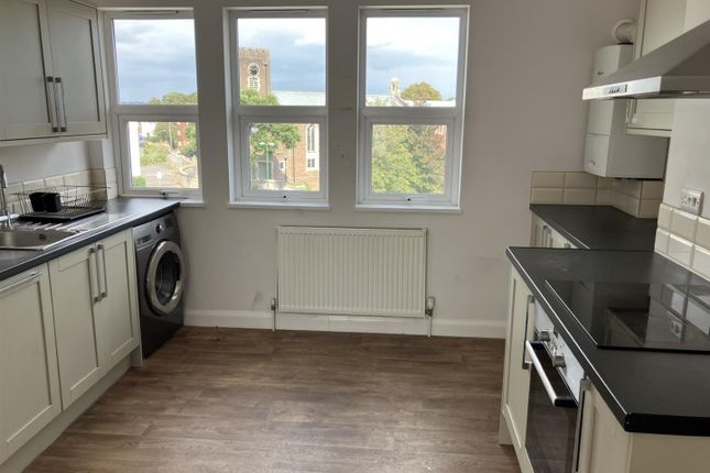 Flat 3, 27, Beach Road, Littlehampton photo 3