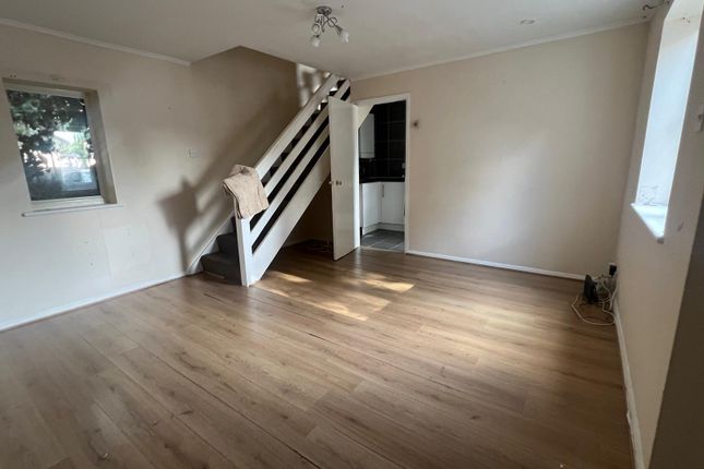 25, Belgrave Road, Slough photo 3