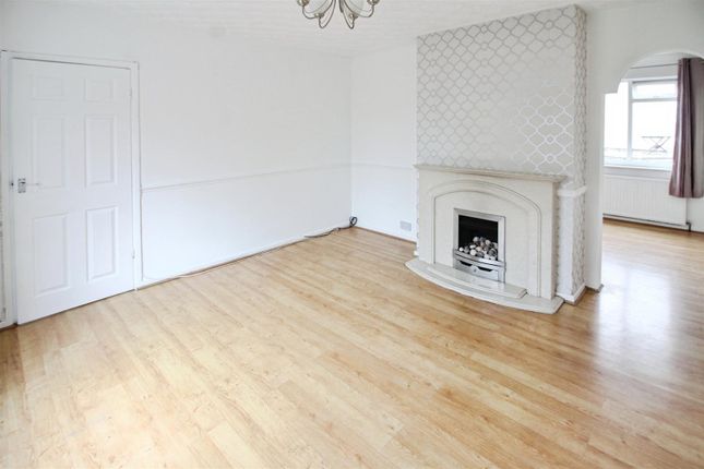 36, Lyndon Avenue, Leeds photo 3