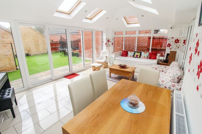 25 Crispin Drive, Bedford photo 5