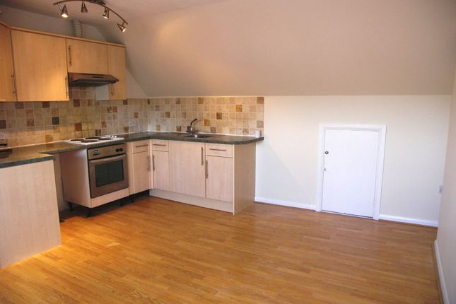 Ockham Road South, Leatherhead photo 2
