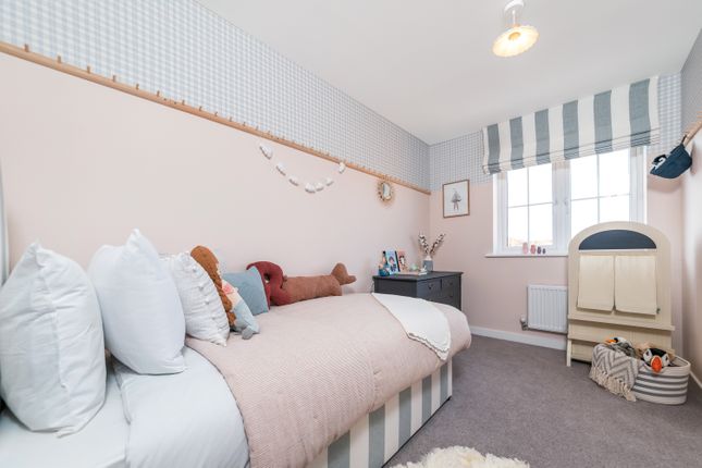 End terrace house for sale in Golden Hill, Whitstable